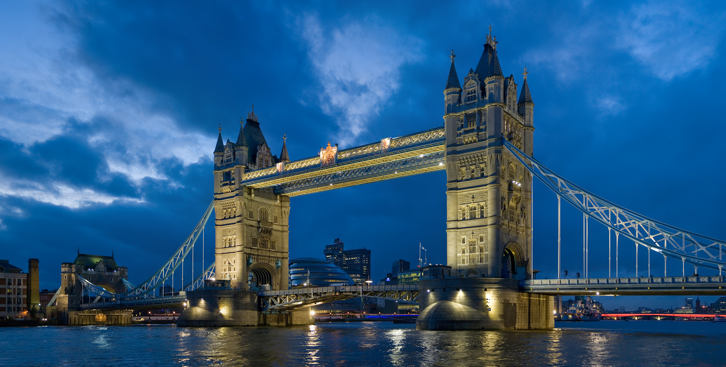 tower bridge